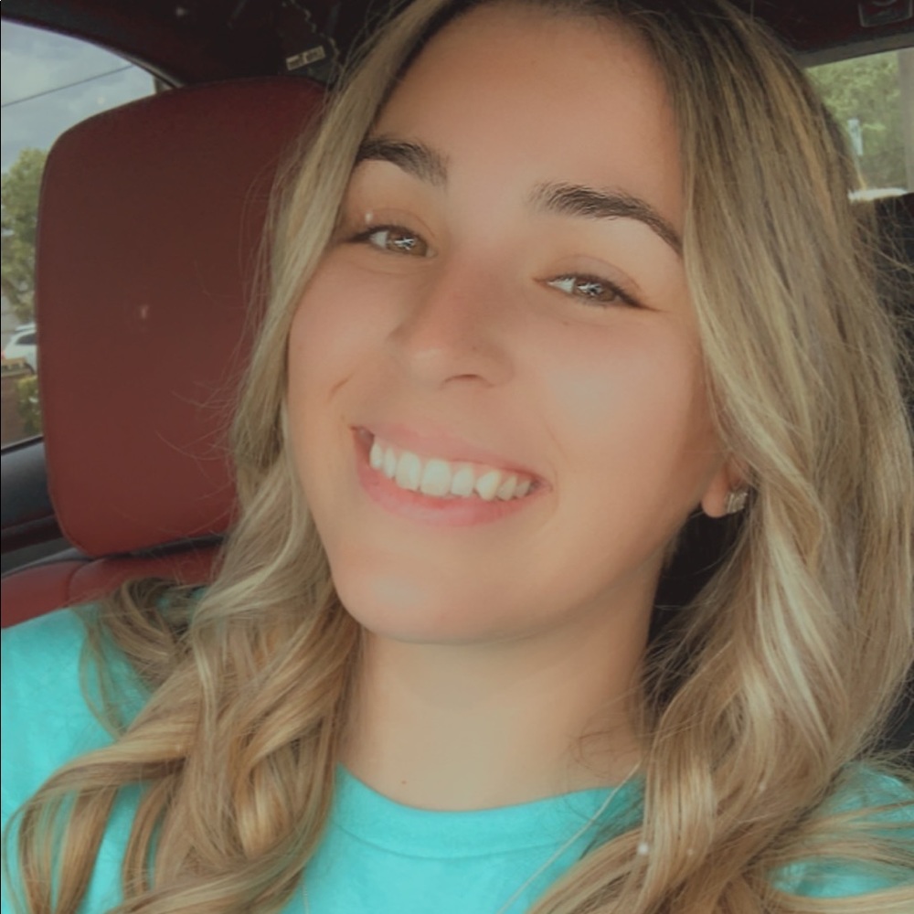 Meet your Posher, Vanessa